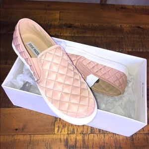 Steve Madden Ecentrcq